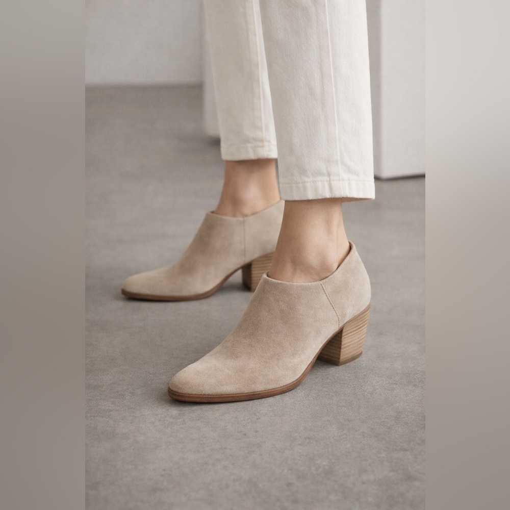 Vince Hamilton Ankle Boot Clay Suede Leather Heeled Bootie Sz 39 US 9 $350